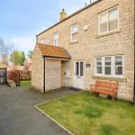 3 Bed In Oc-y111 *